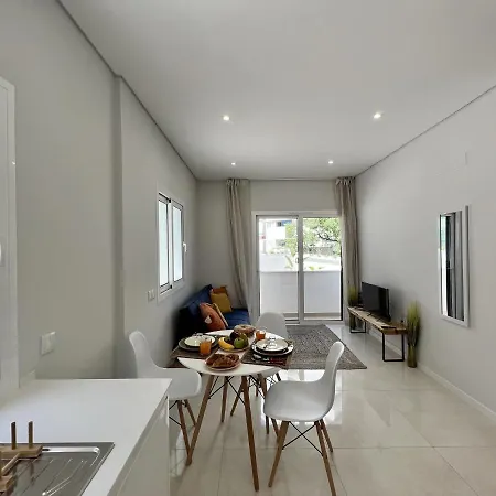 Appartamento Da Rocha Modern By Homing