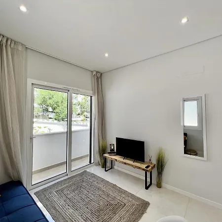 Апартаменты Da Modern By Homing