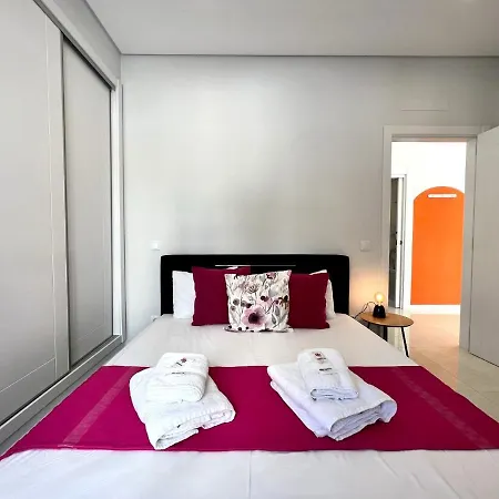 Da Rocha Modern By Homing