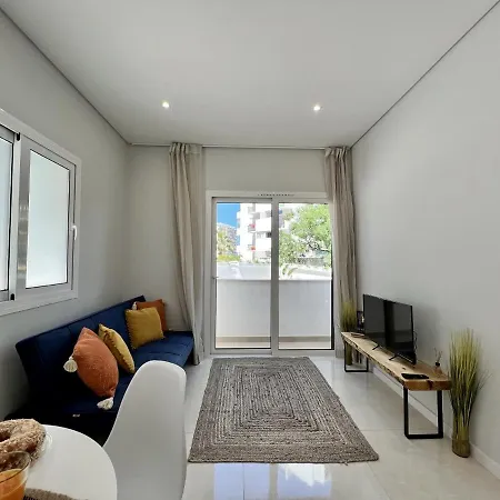 Da Rocha Modern By Homing *