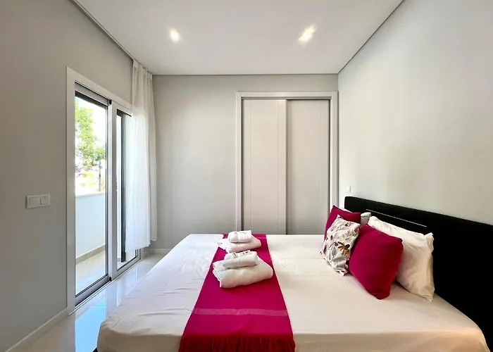 Da Modern By Homing Daire *